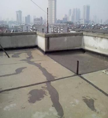 乌鲁木齐漏水维修 楼顶漏水是什么原因，楼顶漏水维修方法是什么?